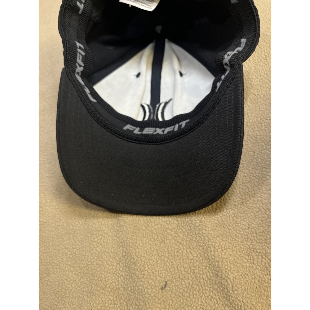 Hurley Flexfit Baseball Cap Black Embroidered Logo Stretch Fit Hat S/M - Picture 8 of 10